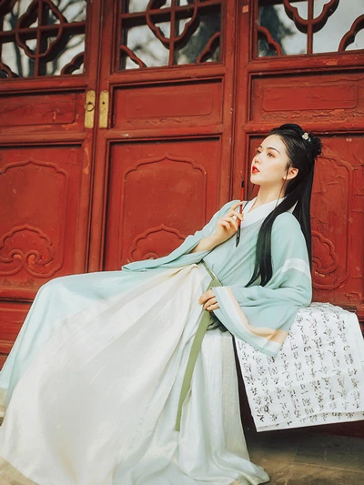 4 Types of Hanfu Skirt Hem Length-12