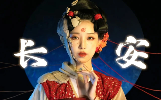 Hanfu in 2077? Post-95 Girl Made Cyberpunk Style Chinese Clothes-24