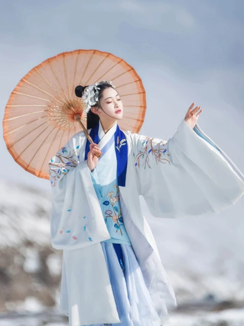 Traditional Chinese Hanfu: Evolution and Inner Beauty-14