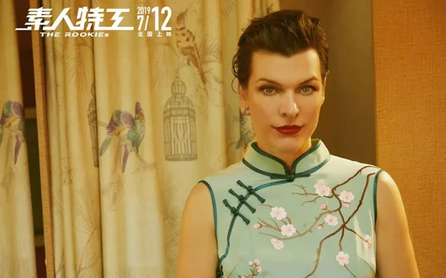 Unveiling the Beauty and History of the Iconic Qipao Dress-20