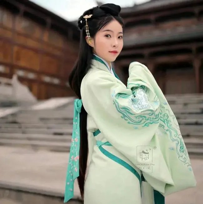 The Evolution History Of Chinese Traditional Costume 2020-9