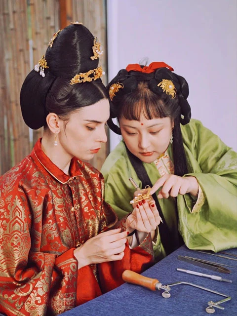 Can Foreigners Wear Hanfu? 3 Non-Chinese Ladies' Experience Tells You the Answer-18