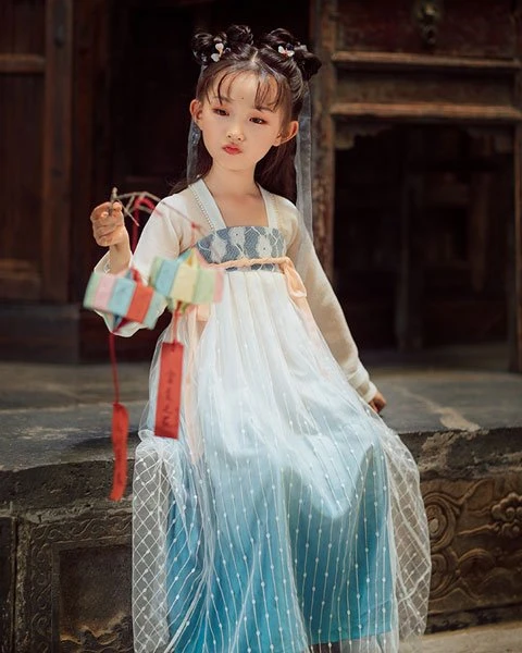 Latest Traditional Chinese Dress for Kids-11