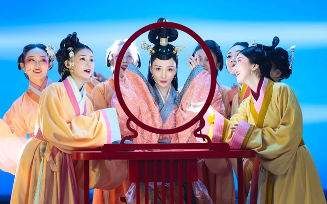 The Mews - Unmissable Hanfu Variety Show that You Should Stream Right Now-10