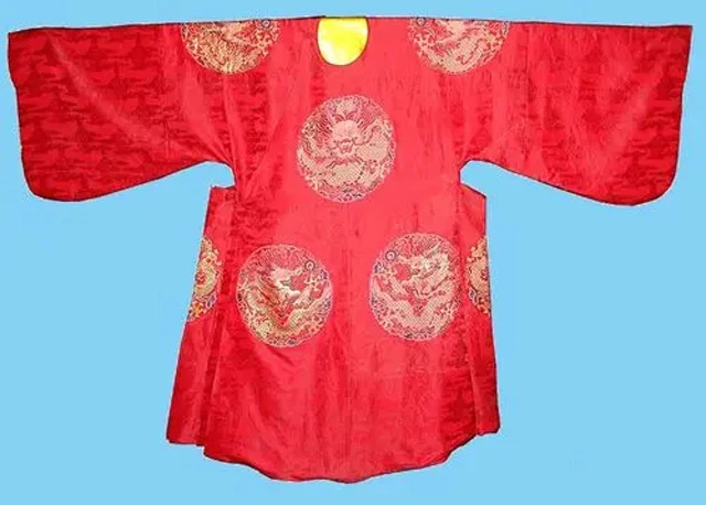 Classic Hanfu Ornaments in Ming Dynasty Auspicious Costume-14