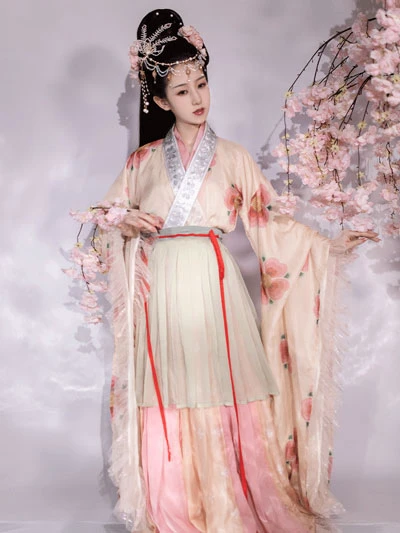 Flowers to Highlight Your Spring Hanfu Attire-39