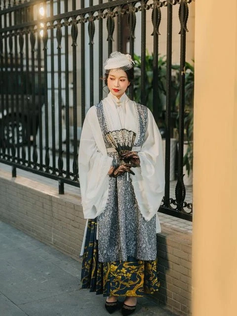 6 Fashion Hanfu Outfit Ideas in 2021-14