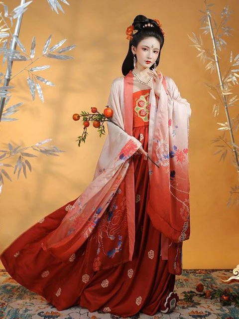 12 Most Beautiful Traditional Chinese Wedding Dresses-3