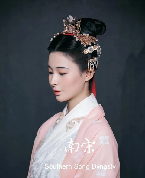 Features of Traditional Makeup in Various Ancient Chinese Dynasties - Part I-12