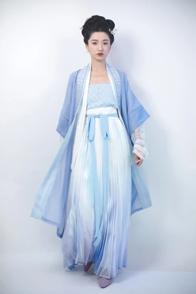 Pick a Gradient Color Hanfu for Your Spring!-2