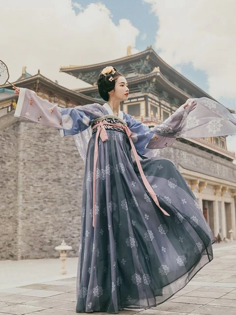 Will Chinese Hanfu be Popular in the World?-4