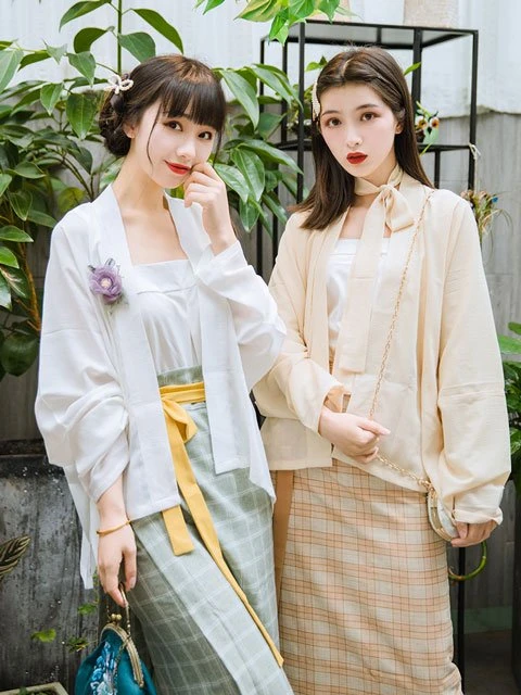 What to Wear: 3 New Types of Chinese Hanfu Style-11