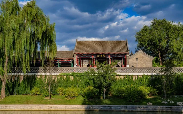 The Timeless Charm of Traditional Chinese Pavilions: Exploring the History and Iconic Examples-15