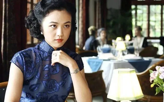 The Origin of Cheongsam and Chinese Women Is the Memory of Stunning Times-13