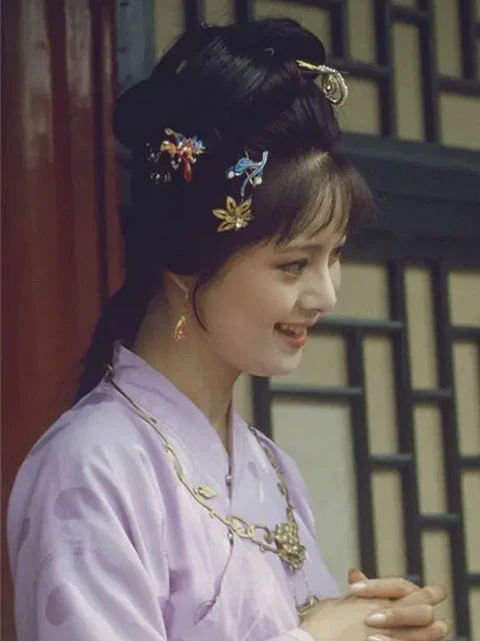 The Hanfu Aesthetics in the Dream of the Red Chamber (1987)-22