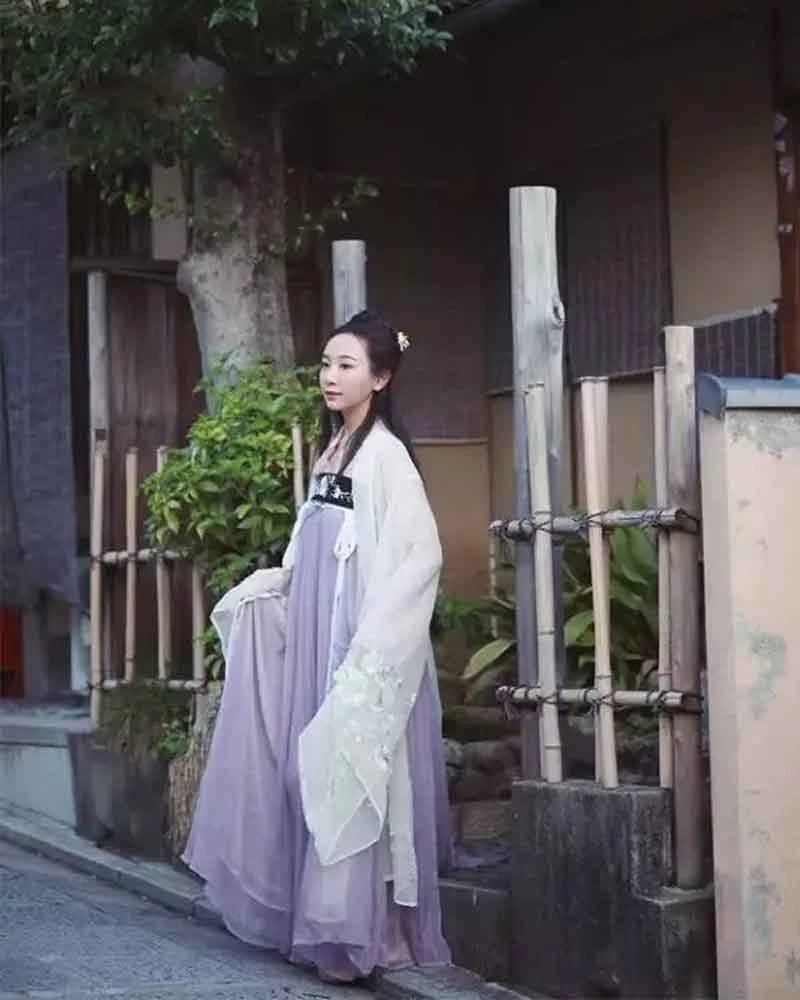 Wearing as an angel: Chinese Hanfu in Japan-8