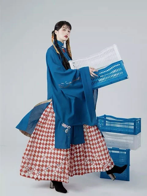 How to Match Boots for Hanfu in Winter?-8