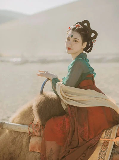 [Interview] What Is It Like to Become a Hanfu Photographer?-18