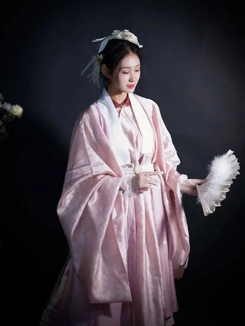 5 Hanfu Accessories for the Cold Winter - Warm & Adorable-10