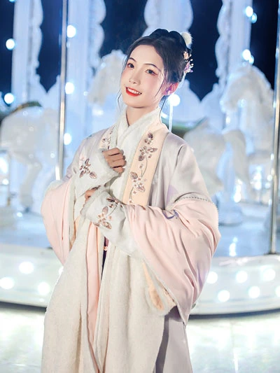 10 Must-have Hanfu Warm Long Beizi for Winter-21