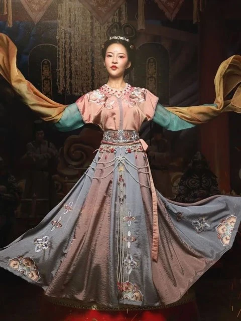 Will You Like the Combination of Hanfu & Cartoon / TV series?-12