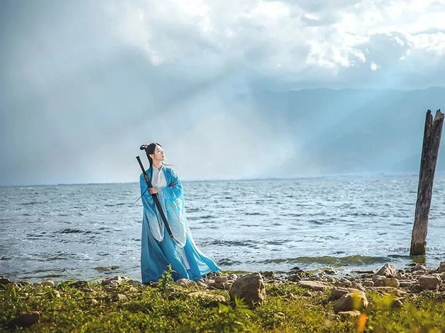 How Beautiful is Blue Hanfu in Traditional Chinese Hanfu?-15