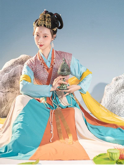 Vintage Hanfu Collection: 10 Beautiful Retro Dresses With Rich Ancient Flavor-40