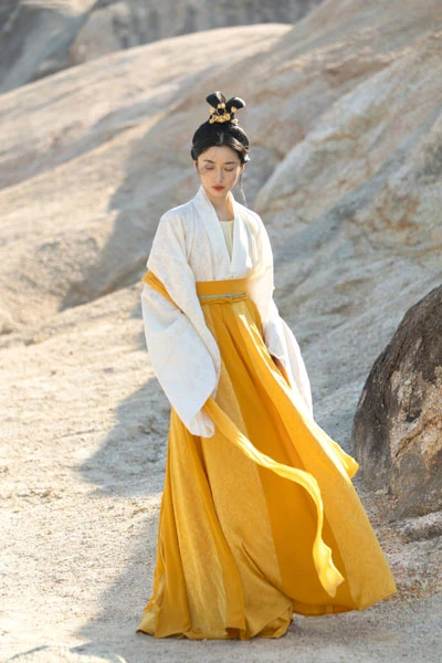 3 Best Color for Your Hanfu Summer Dress-5