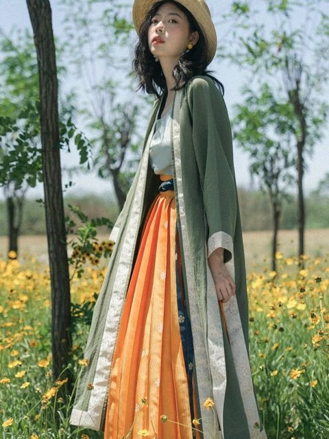 How Floral Patterns Hanfu Light Your Summer?