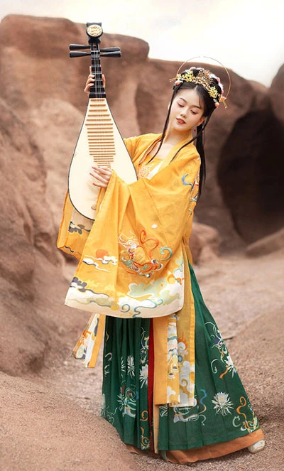 4 Sets of Rare Colorways Hanfu Styles-5