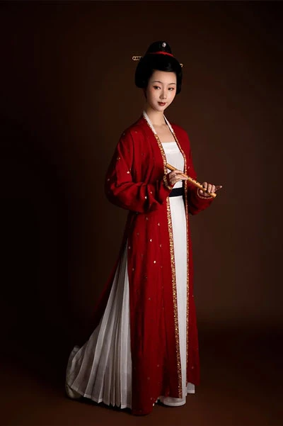 Exquisite Restored Hanfu from the Ancient Painting-31