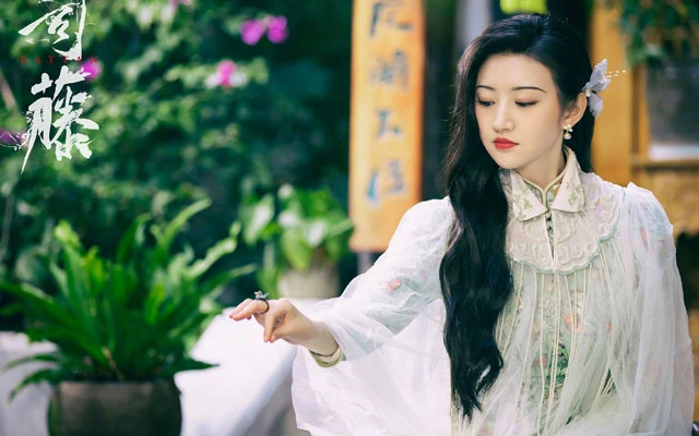 Cdrama Rattan: Hightlight and Cheongsam Look Analysis