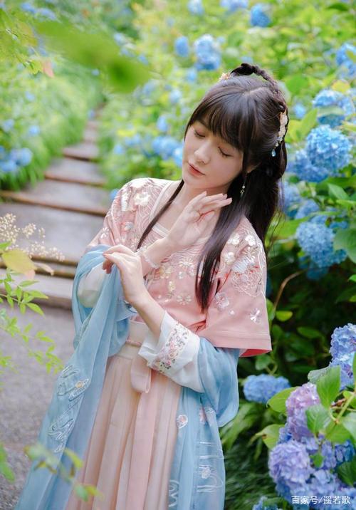 Traditional Light Purple Hanfu Costume, Ancient Style Hanfu Performance Outfit-1