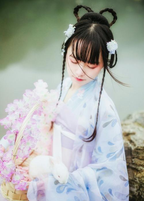 Female Child Style Hanfu Hairstyle with Forehead Accessories, Ancient Style Long Hair with Hanfu-1