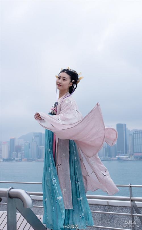 Hanfu Makeup and Hairstyling in Shanghai, Hanfu Auctions in Shanghai