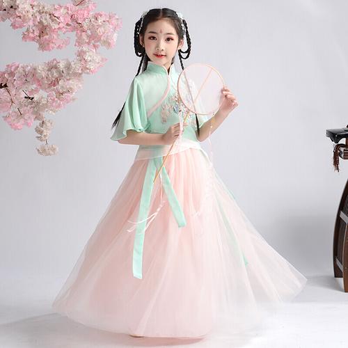 What is the name of the Hanfu worn by ancient style princesses, and what is the name of the ancient style music sung by Hanfu guys?-2