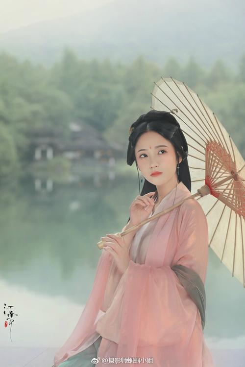 Hanfu Costuming: Pairing Plain Clothing and Plus-Size Options-3