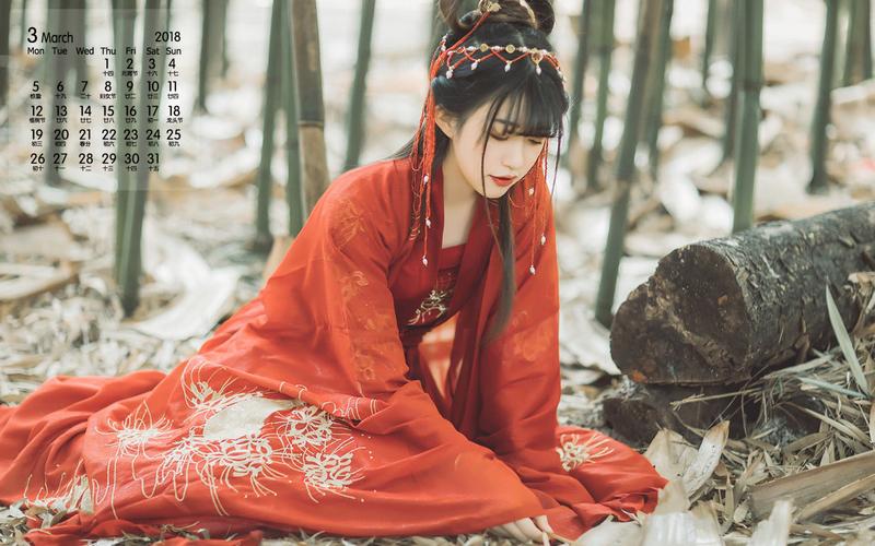 Ancient Style Hanfu Woman Offering Toast, Images of Women in White Ancient Style Hanfu-3