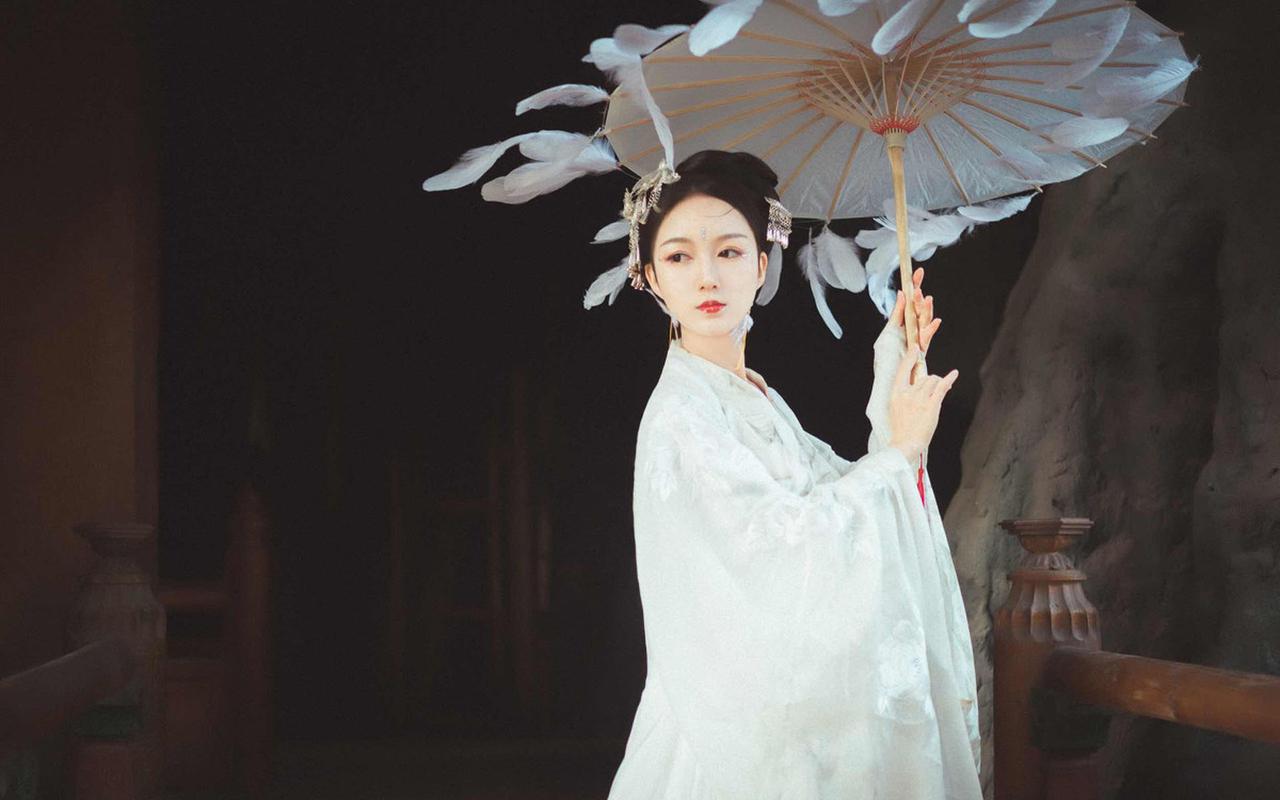 Summer Hanfu - The Splendid Garments of Many Flavors-1