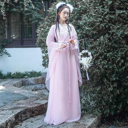 Differences Between Traditional Hanfu and Ancient Costumes, and the Distinctions Between Hanfu and Ancient Costumes-1