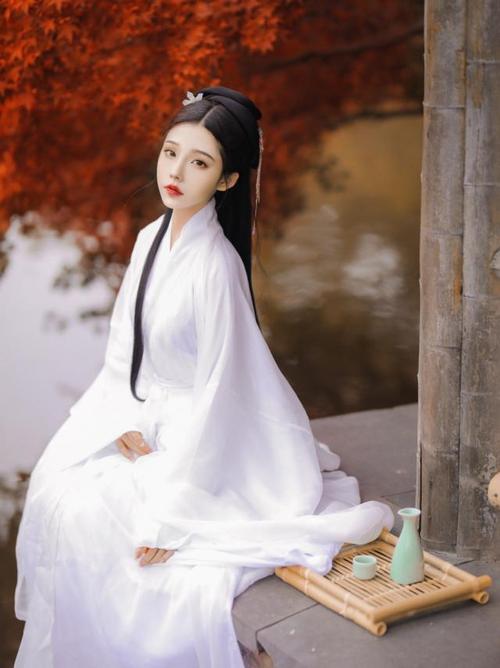 Ancient Style Hanfu Temptation with Large Breasts, Adult Ancient Style Hanfu Refreshing and Tempting Images