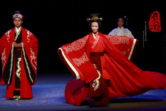 Hanfu with Wei Jin Style, Traditional Clothing with Wide Sleeves from the Wei Jin Era-2