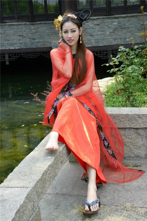 Appreciation of Beauties in Hanfu Costumes, Pictures of Beauties in Hanfu Costumes-2