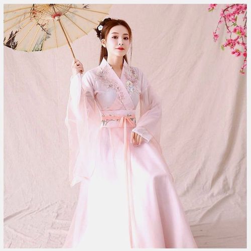 Traditional Hanfu Women's Clothing with Large Sleeves-1