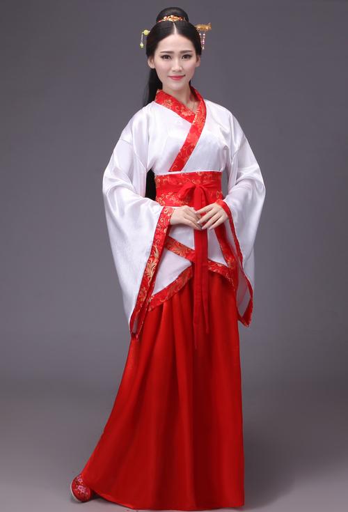 Foreign Women in Traditional Chinese Hanfu, Foreign Women in Ancient Costume on the Streets of China-3