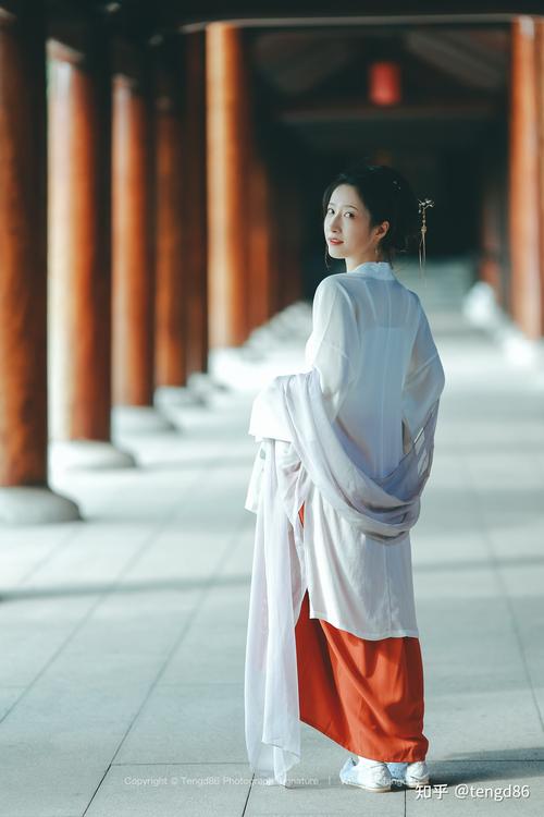 The Beauty of Crossing Time and Space: Ming Dynasty Hanfu Meets Lolita-1