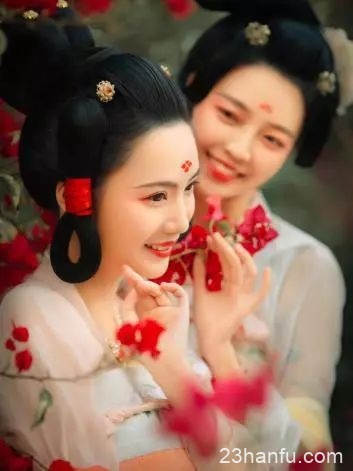 Spring has come, how should one apply makeup for Hanfu?-7