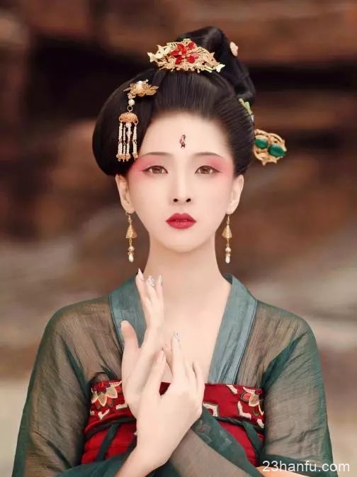 【Hanfu Makeup】Spring is here, how should Hanfu makeup be done?-6