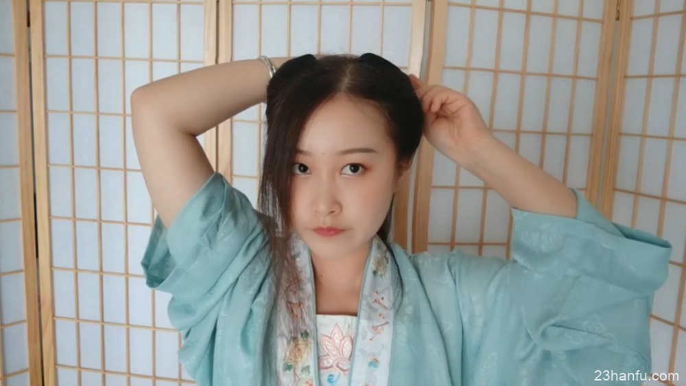 【Hanfu Hairstyle】A Simple and Gentle Hairstyle Tutorial with a Hair Bun-3