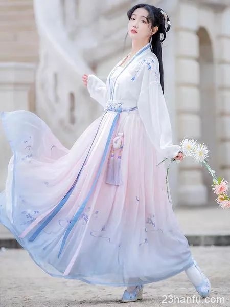 【Hanfu Makeup】Learn to Do Your Makeup on a Hot Summer Day, Let's Create a Cool Hairstyle Together!-14